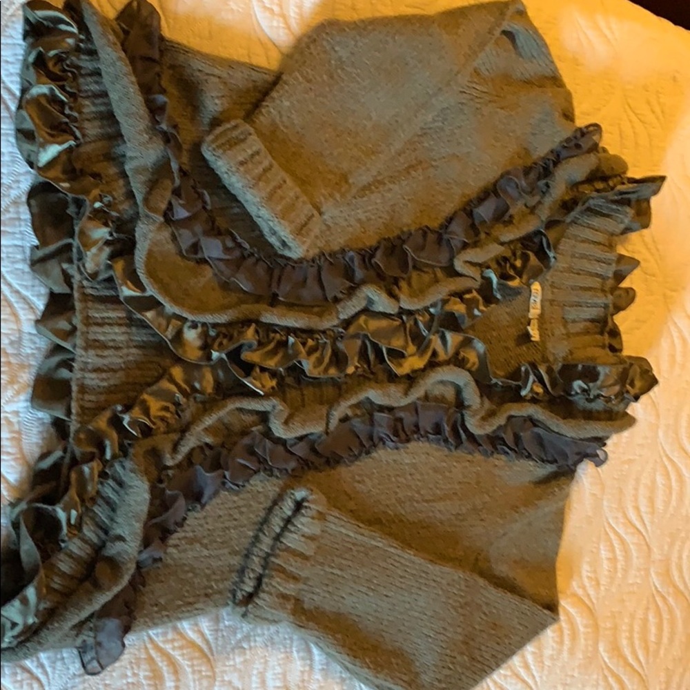 Ruffle taupe sweater